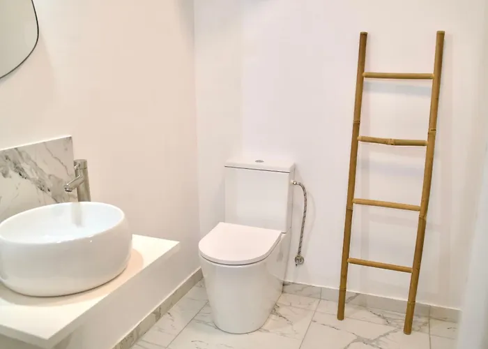 Tzatziki Lägenhet *